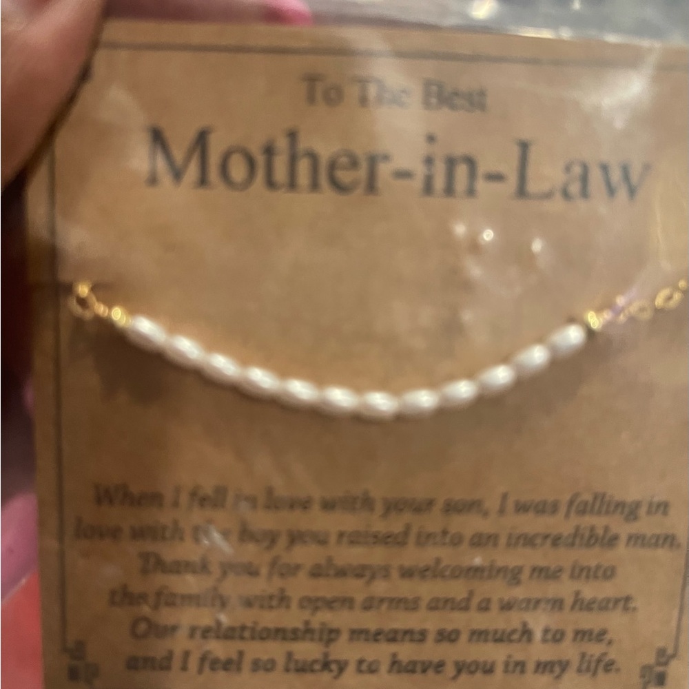 Elegant Pearl Bracelet for Mother in Law